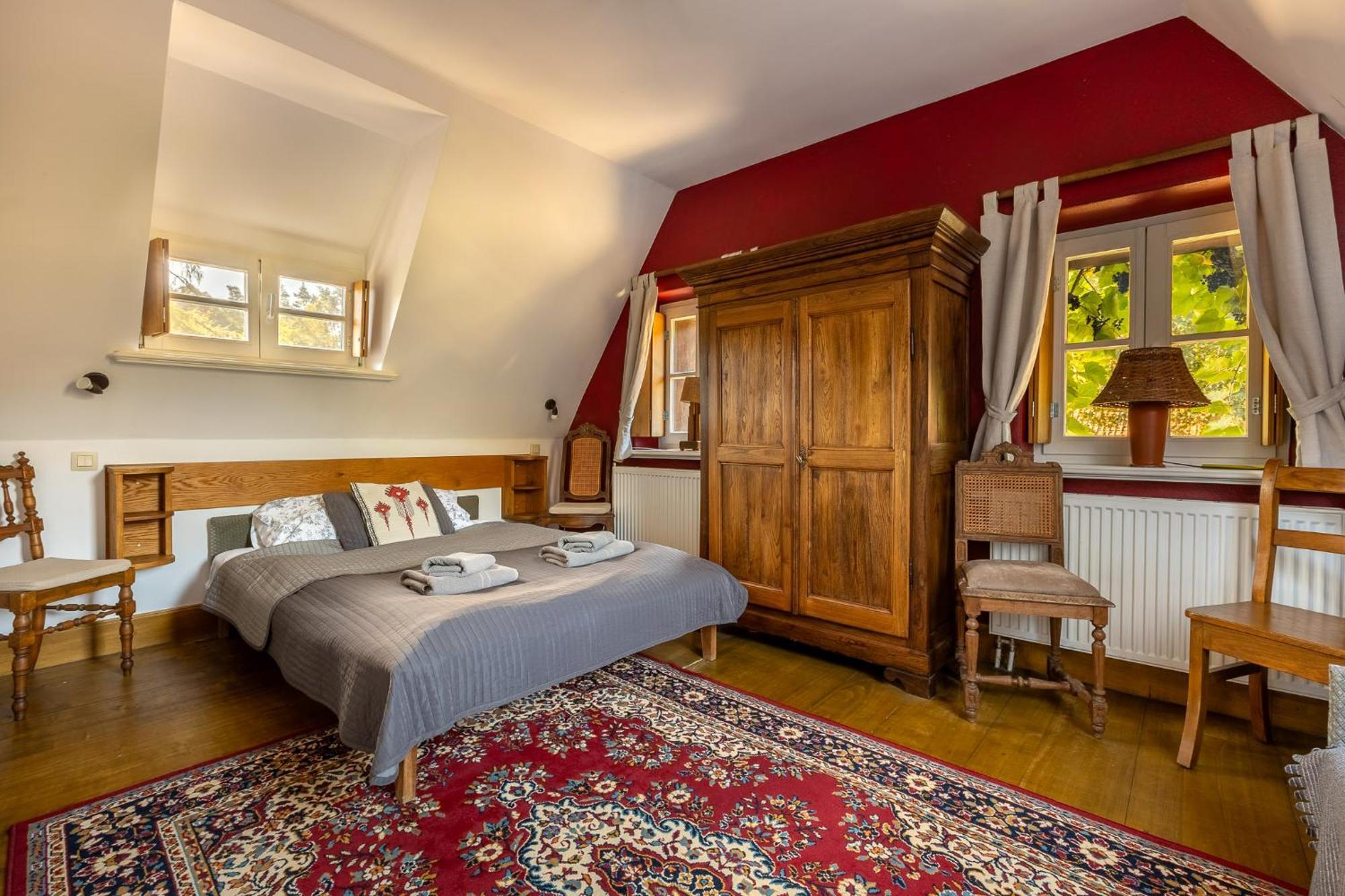 Bed and Breakfast Gosciniec Pod Zajacem Олесница Экстерьер фото